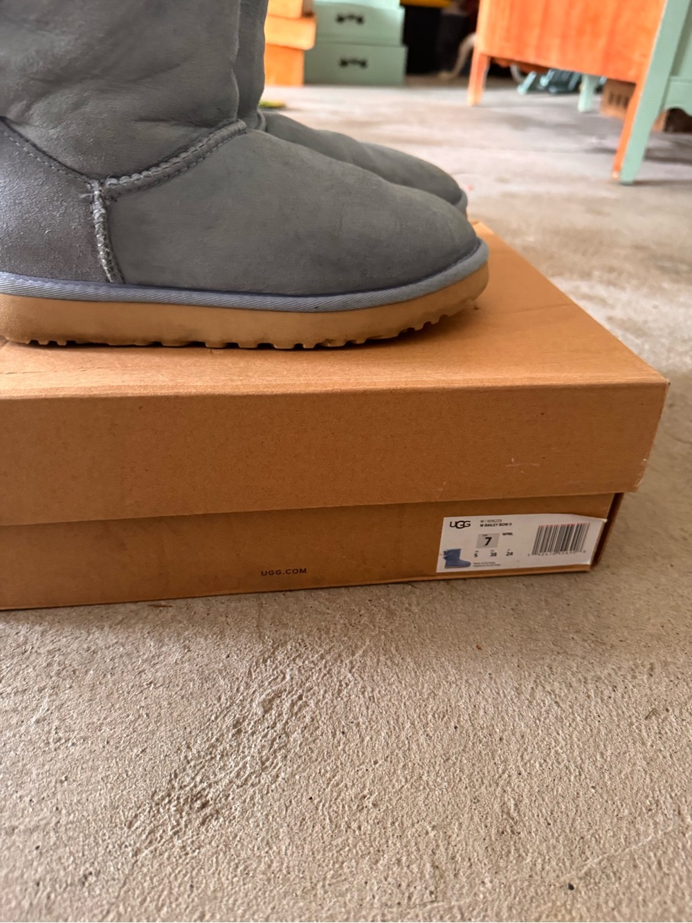 UGG Kids Light Blue Shearling Bow Back Boots - Picture 4 of 8